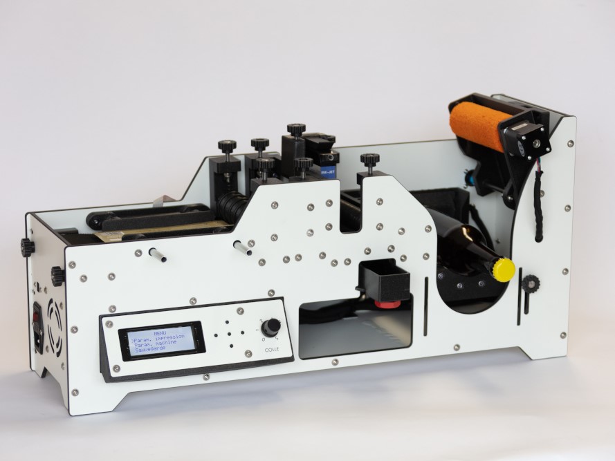 Wet glue labelling machine for bottles - long labels